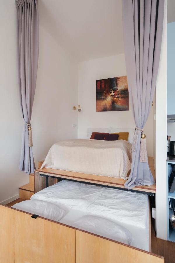 Days - Spacious Designer In Center - Powder Tower Apartment